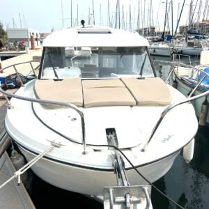 Vedette Beneteau Antares 8 OB  année 2019